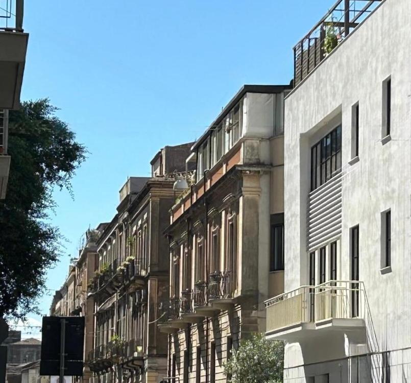 مبيت وإفطار كاتانيا Fra Le Righe المظهر الخارجي الصورة